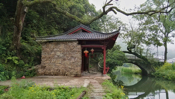 �l����������Դ������߀���{�ȴ�