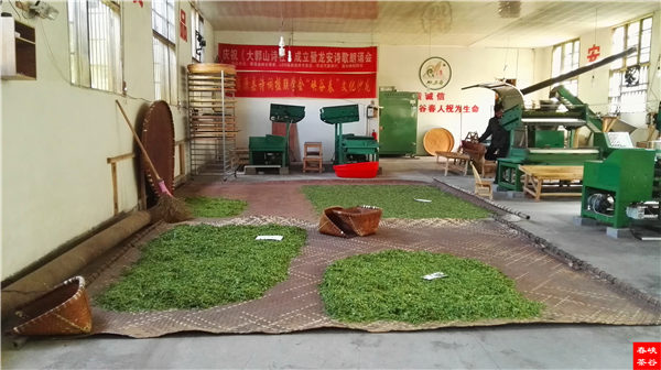 �l����������Դ������߀���{�ȴ�