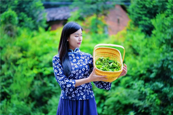 ���M������l(xi��ng)��׌���������Ȼ�ı���