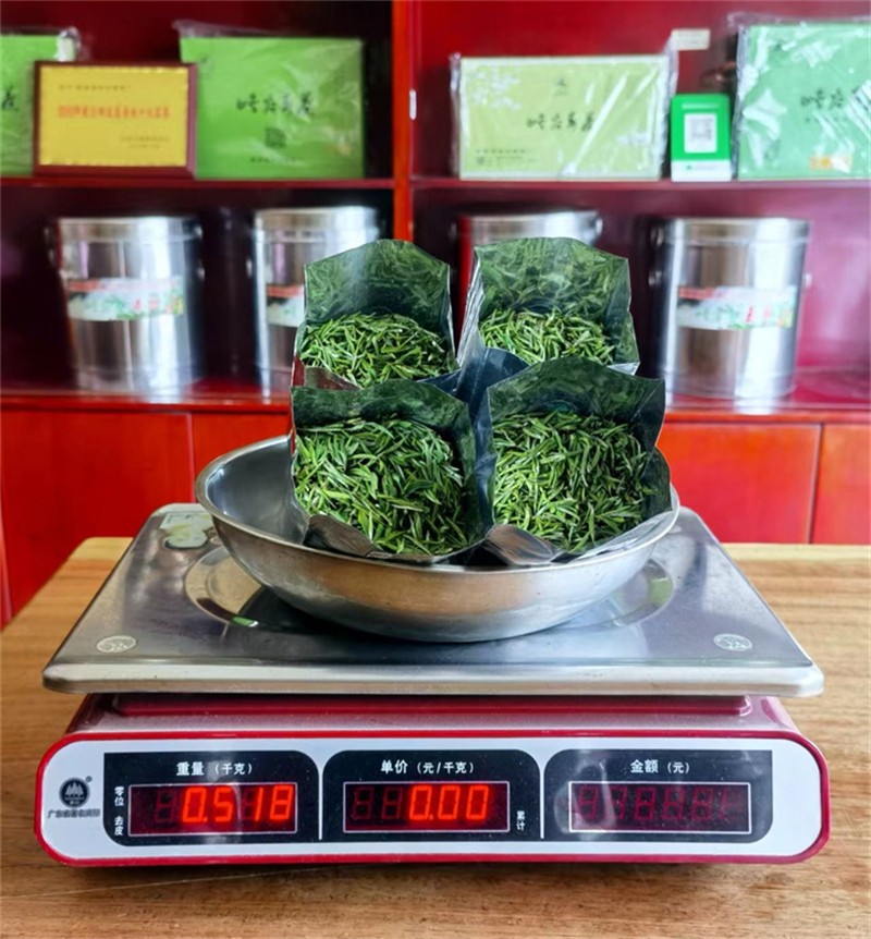 �t÷���q����ѩ���S��